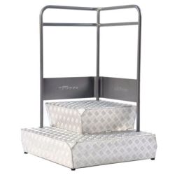 Matador Ladetreppe aus Alu. 3mm. mit Railing und 4 lenkrollen.