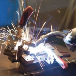 AMF 6800-4 Senkrechtspanner mit rotem Handgriff