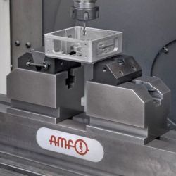 AMF 6376A-50x100 5-Achsenspanner Aufbau