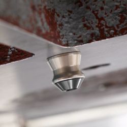 AMF 6370ZN-20-002 Schwert-Spannbolzen Größe 20